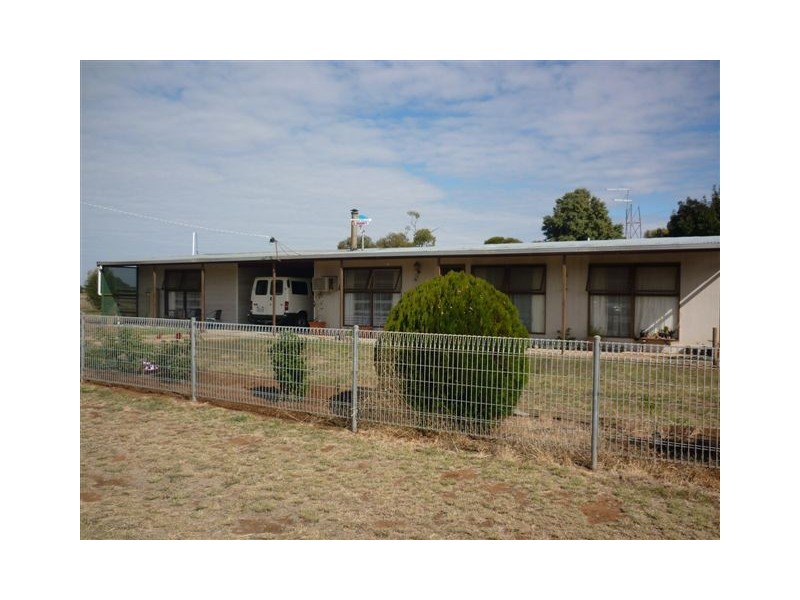 75 Camp Street, Watchem VIC 3482
