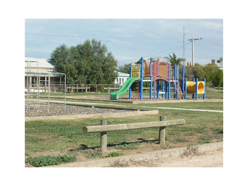 57 Broadway, Jeparit VIC 3423