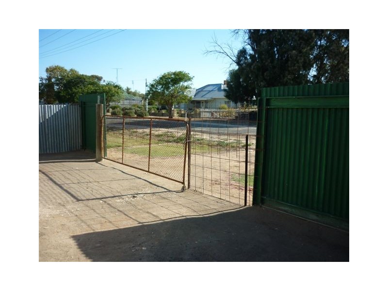 45 Broadway, Jeparit VIC 3423