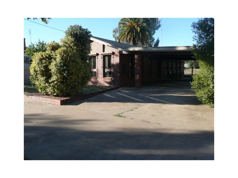 20 Kings Ave, St Arnaud VIC 3478