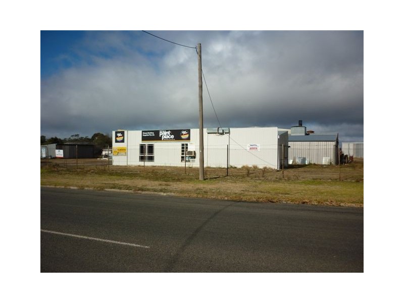 27 Dimboola Road, Warracknabeal VIC 3393