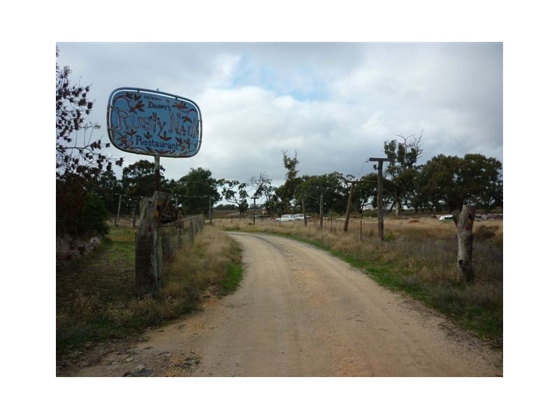 189 Dumbouy Road, Warracknabeal VIC 3393