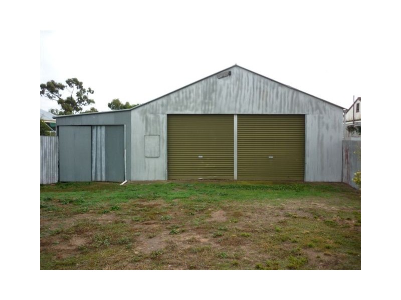 44 Campbell Street, Warracknabeal VIC 3393