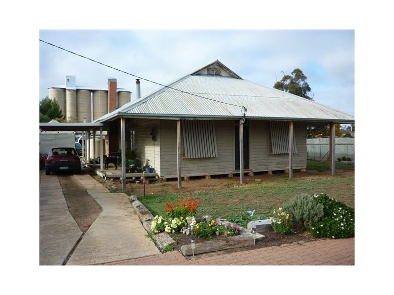 29-31 Phillip Street, Beulah VIC 3395