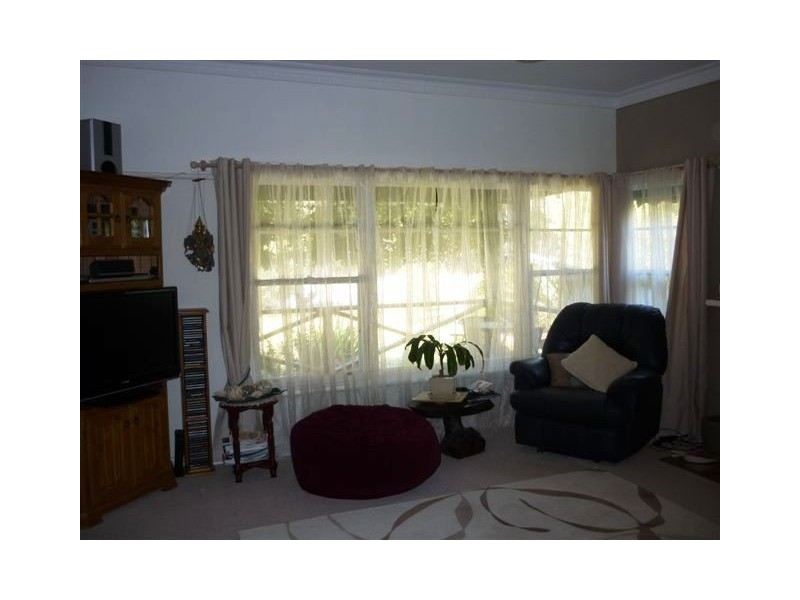 112 Craig Avenue, Warracknabeal VIC 3393