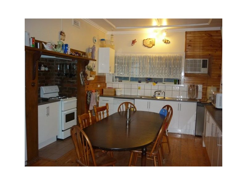 19 Charles Street, Jeparit VIC 3423