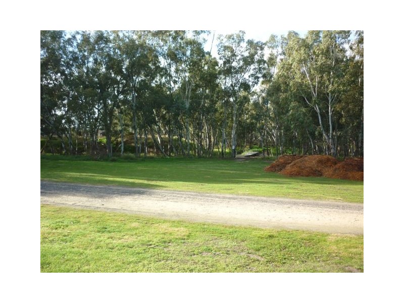 73 Victoria Street, Nhill VIC 3418