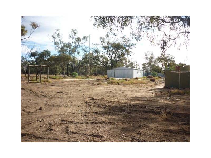 1 Woods Street, Donald VIC 3480