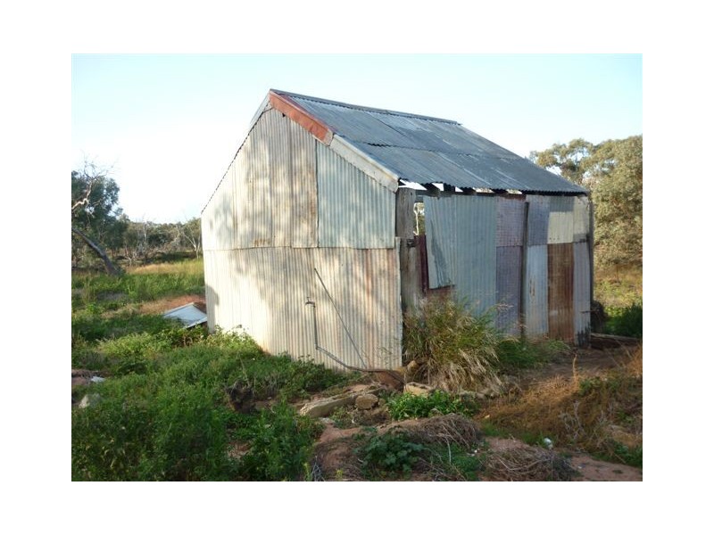 1 Woods Street, Donald VIC 3480