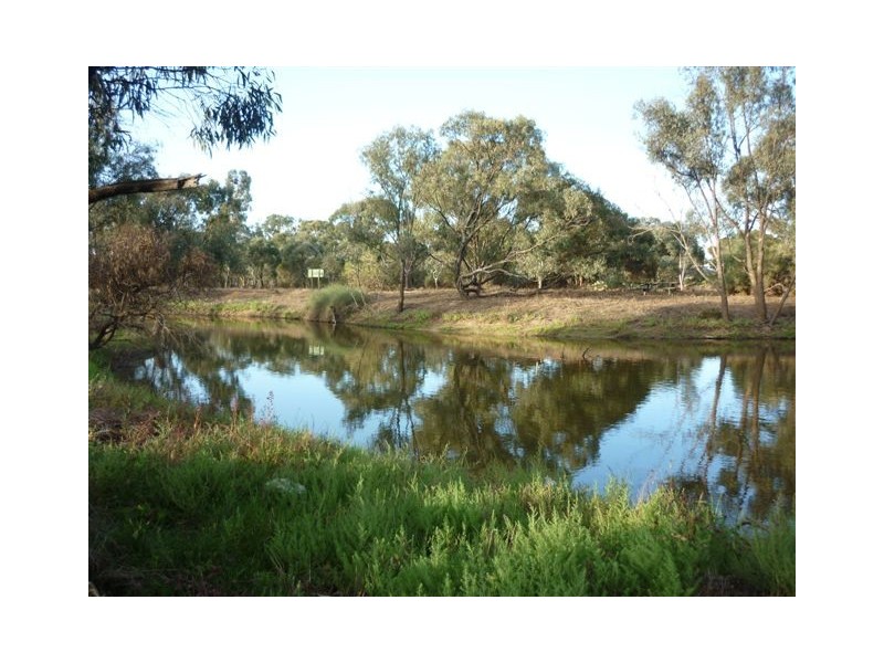 1 Woods Street, Donald VIC 3480