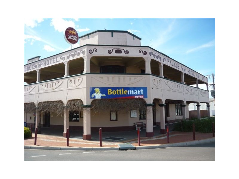 99 Scott Street, Warracknabeal VIC 3393