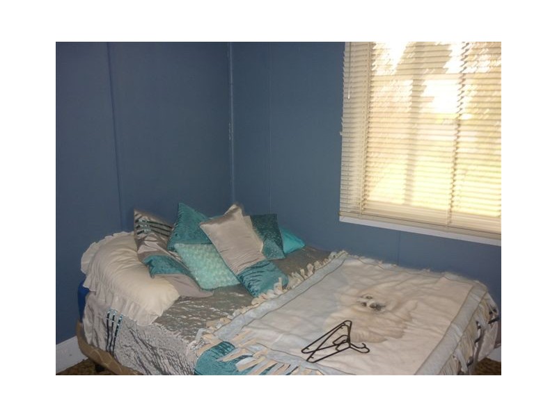 35 Gray Street, Donald VIC 3480