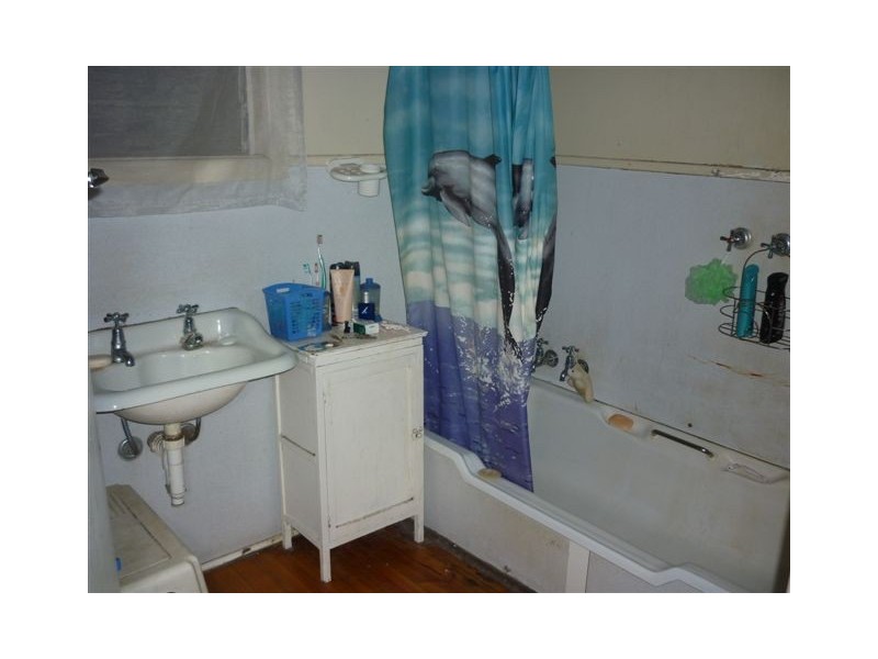 35 Gray Street, Donald VIC 3480