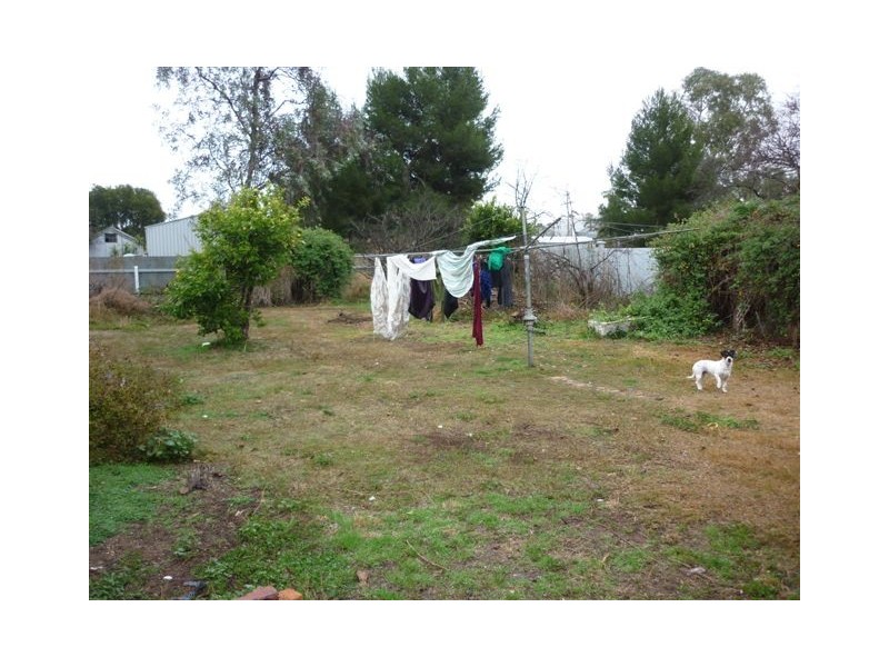 35 Gray Street, Donald VIC 3480