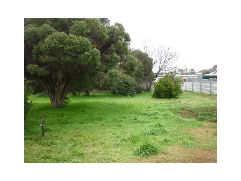 2 Kimberely Street, St Arnaud VIC 3478