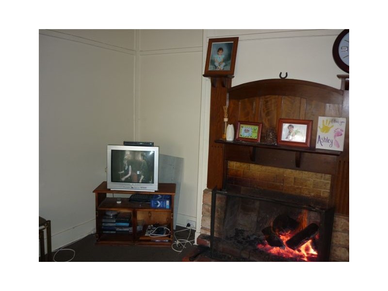 6 Inglewood Rd., St Arnaud VIC 3478