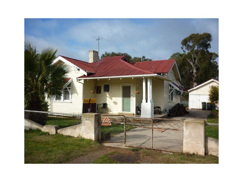 6 Inglewood Rd., St Arnaud VIC 3478