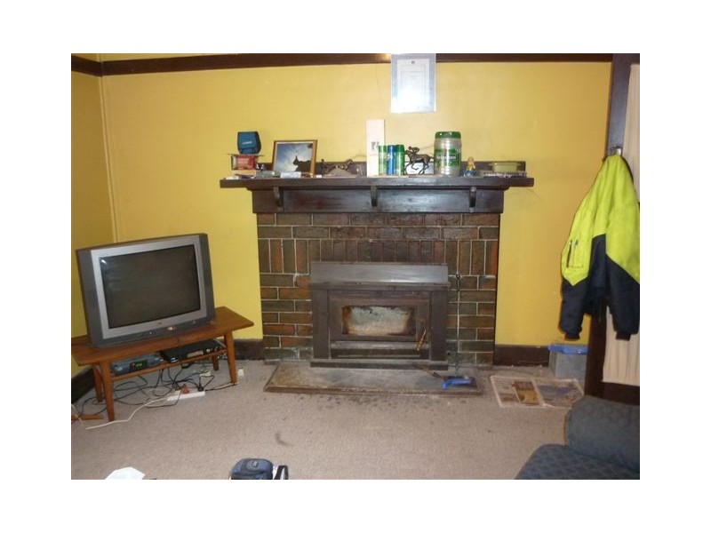 14 Kings Ave, St Arnaud VIC 3478