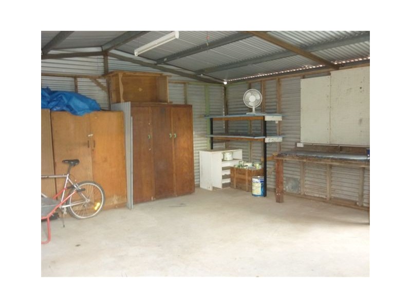 6 Tobruk Ave, Warracknabeal VIC 3393