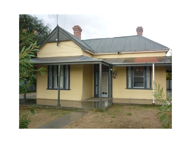 4 John Street, Jeparit VIC 3423