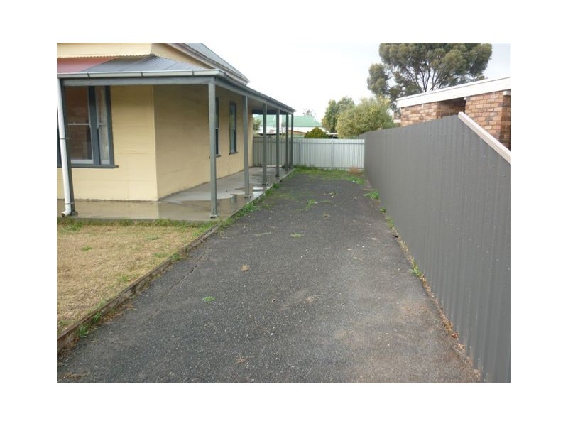 4 John Street, Jeparit VIC 3423