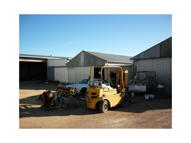 105 Henty Highway, Beulah VIC 3395