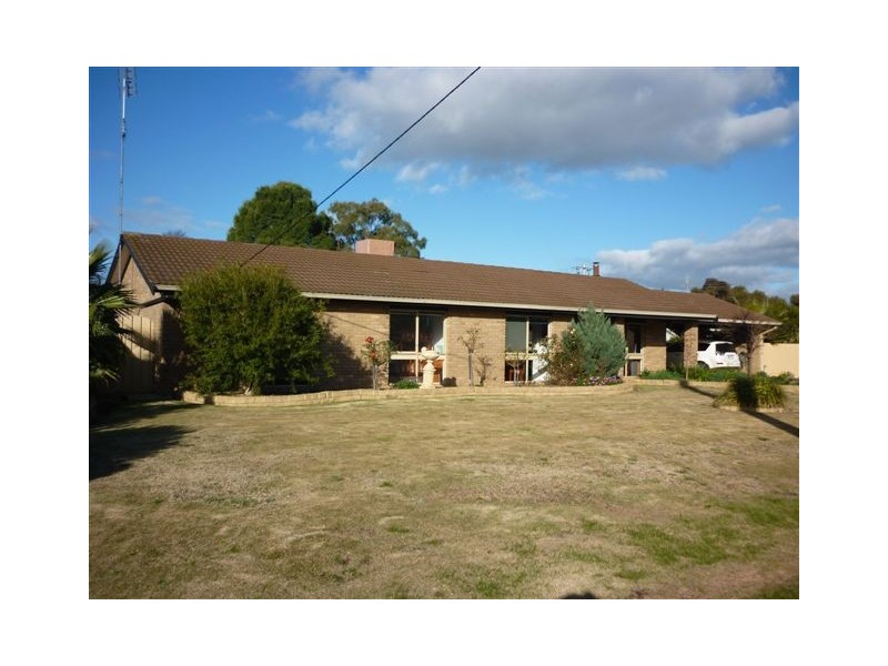 129 Anderson Street, Warracknabeal VIC 3393