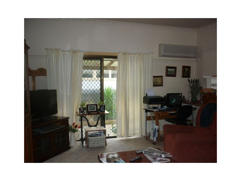 3 Menin Avenue, Warracknabeal VIC 3393