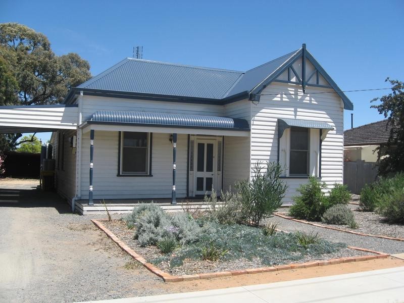 190 Scott Street, Warracknabeal VIC 3393