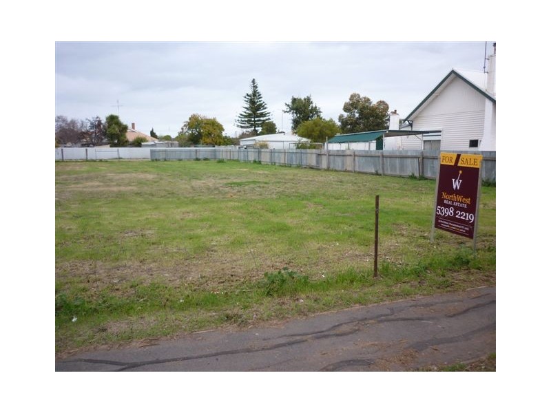 73 Lyle Street., Warracknabeal VIC 3393