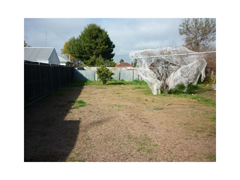 3 Devereux Street, Warracknabeal VIC 3393