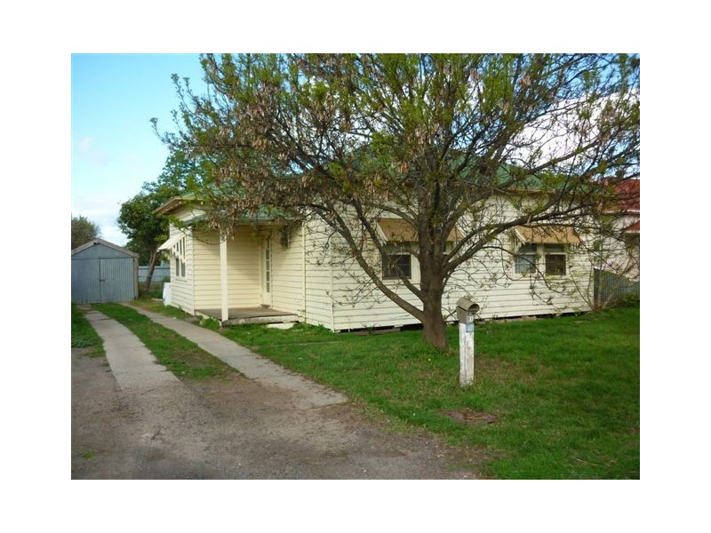 81 Devereux Street, Warracknabeal VIC 3393