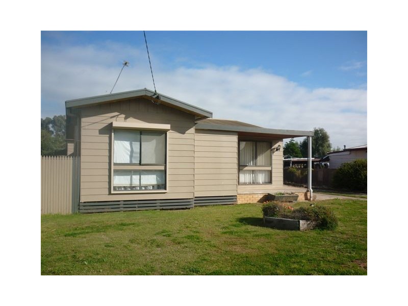 26A McCracken Avenue, Donald VIC 3480