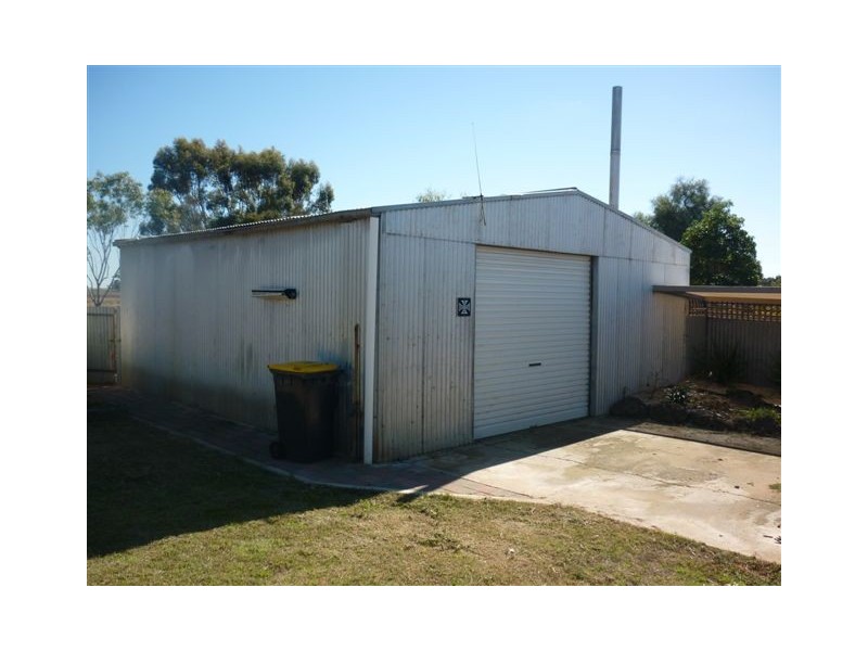 26A McCracken Avenue, Donald VIC 3480