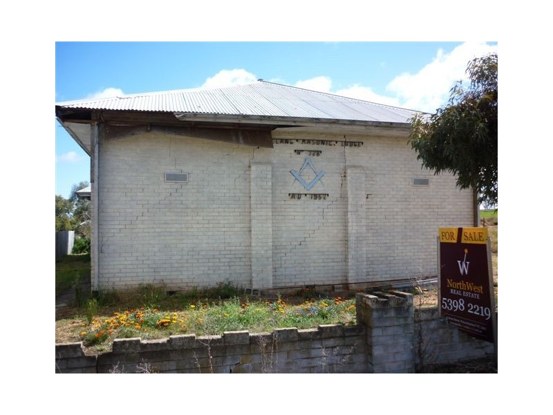 11 Carr Street, Woomelang VIC 3485