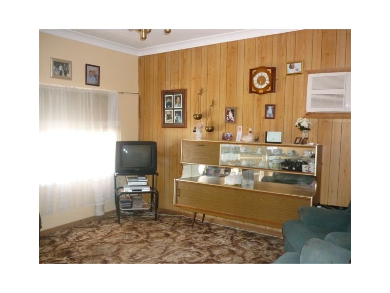 92 Government Road, Warracknabeal VIC 3393