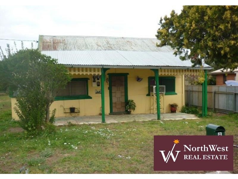 9 Wood Street, Warracknabeal VIC 3393