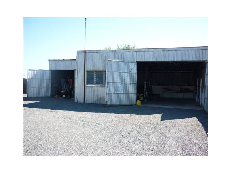 24 Dimboola Road, Warracknabeal VIC 3393