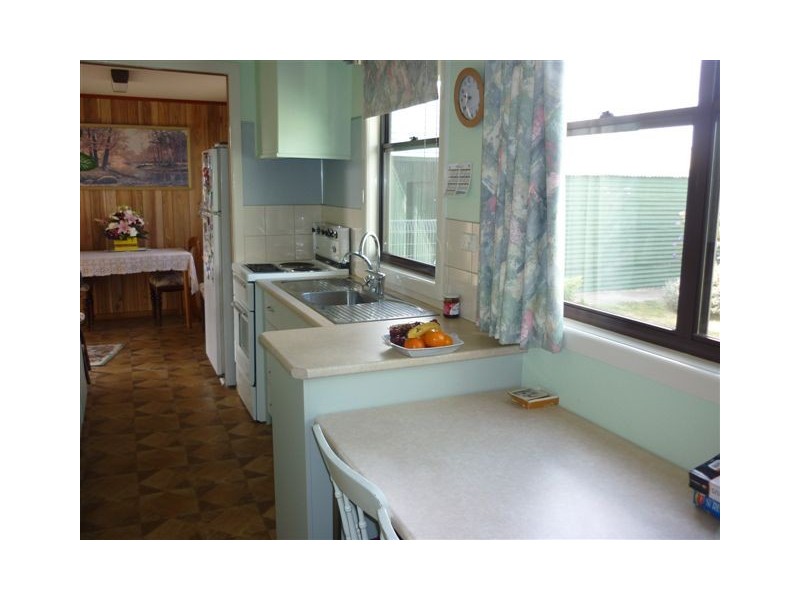 23 Milbourne Street, Warracknabeal VIC 3393