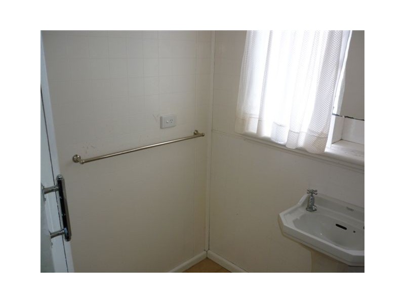 65 Lyle Street, Warracknabeal VIC 3393