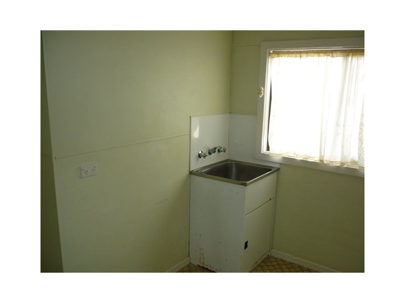 65 Lyle Street, Warracknabeal VIC 3393