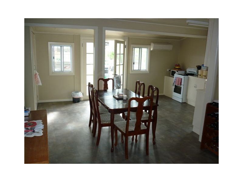 60 Molyneaux Street, Warracknabeal VIC 3393