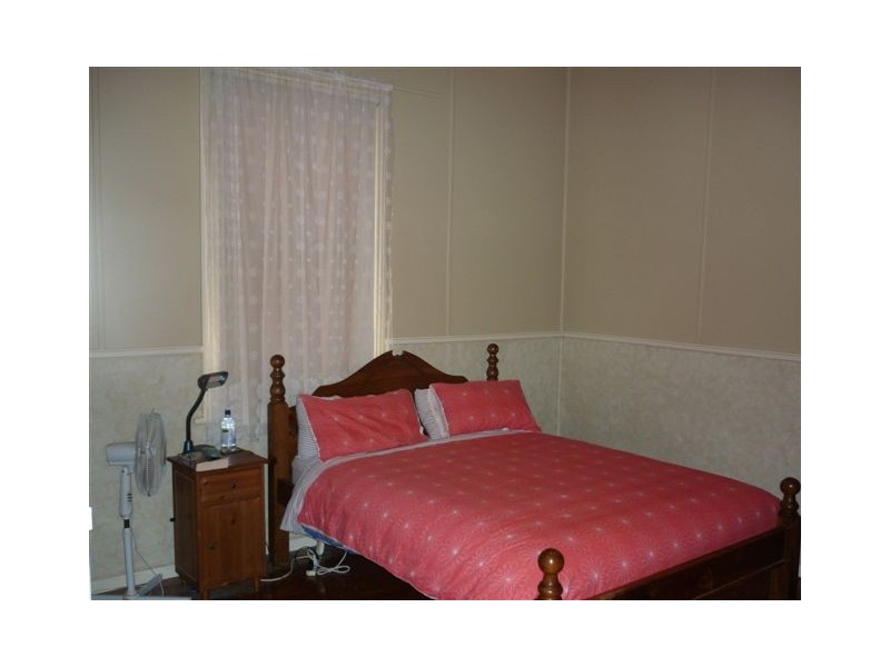 60 Molyneaux Street, Warracknabeal VIC 3393