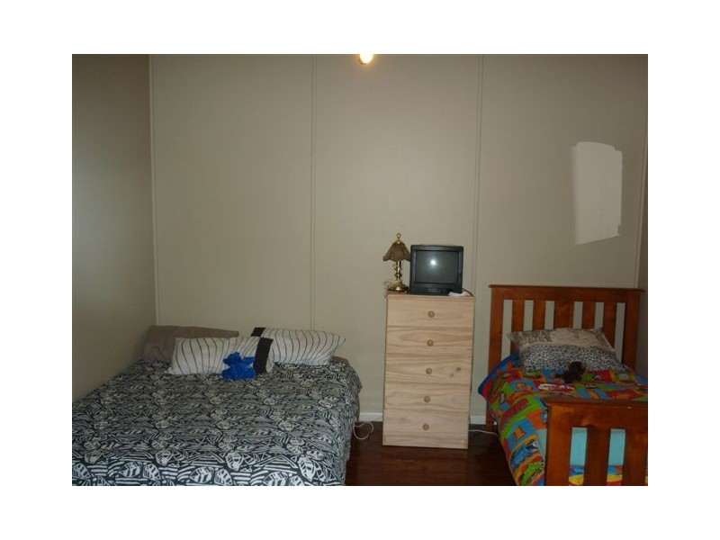 60 Molyneaux Street, Warracknabeal VIC 3393