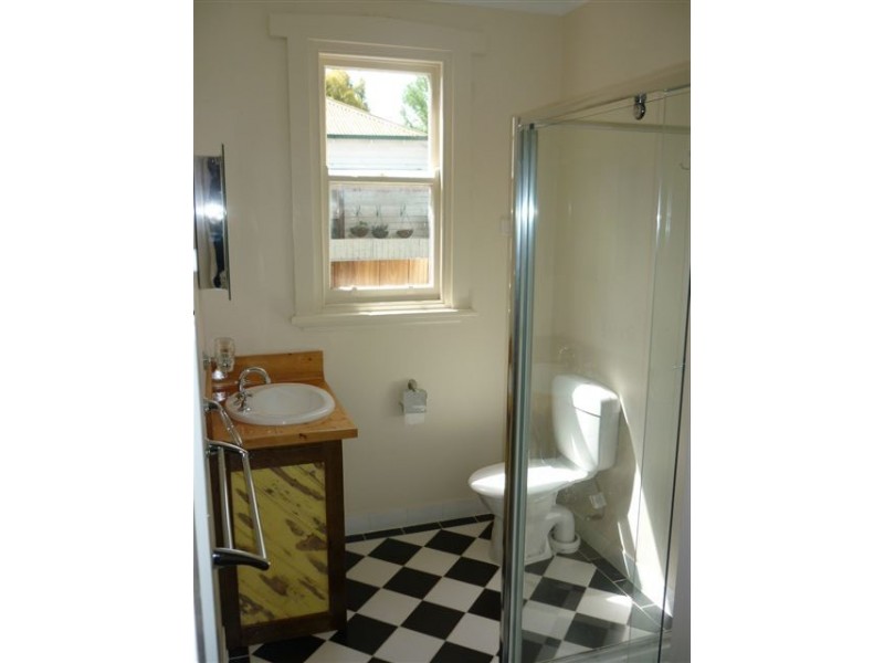 73 Anderson Street, Warracknabeal VIC 3393