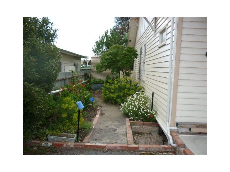 73 Anderson Street, Warracknabeal VIC 3393