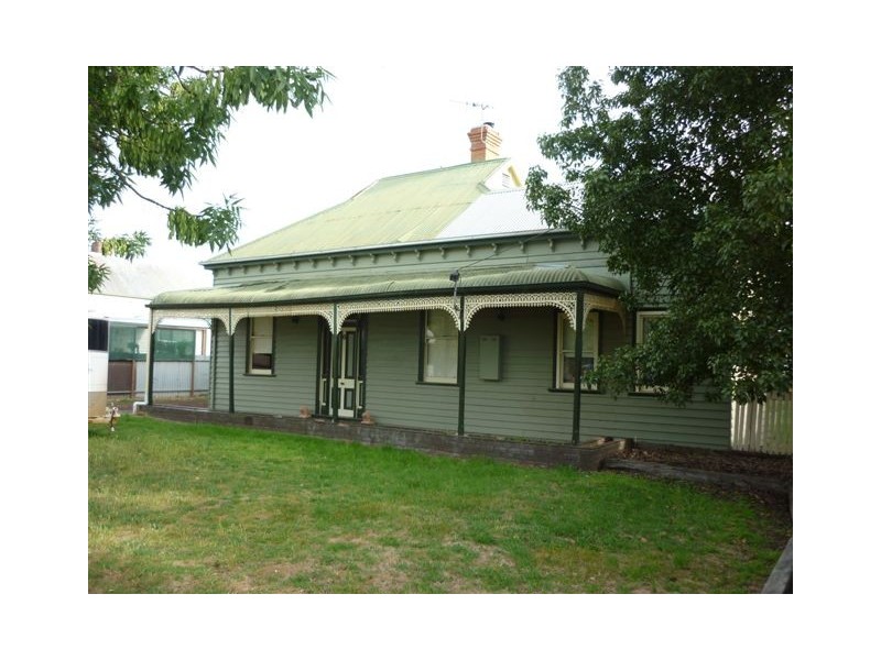 6 Leahy Street, Nhill VIC 3418