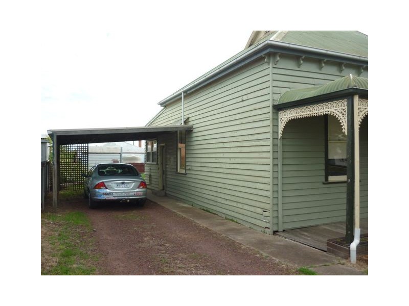 6 Leahy Street, Nhill VIC 3418