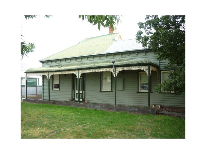 6 Leahy Street, Nhill VIC 3418