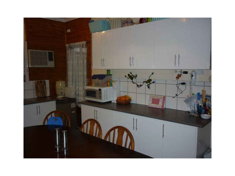 19 Charles Street, Jeparit VIC 3423